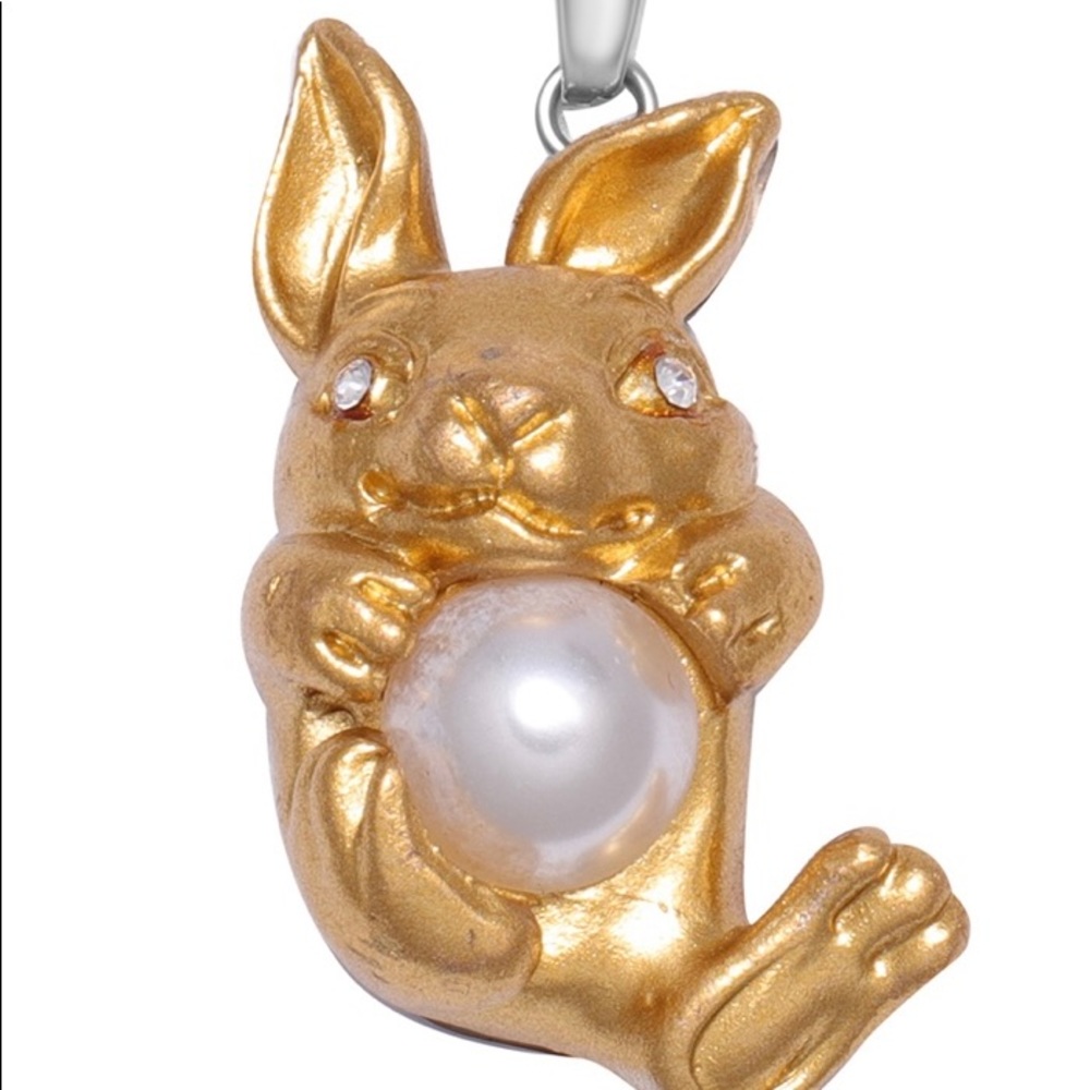 Yellow Resin Lazy Rabbit with shell - Picture 2 of 7